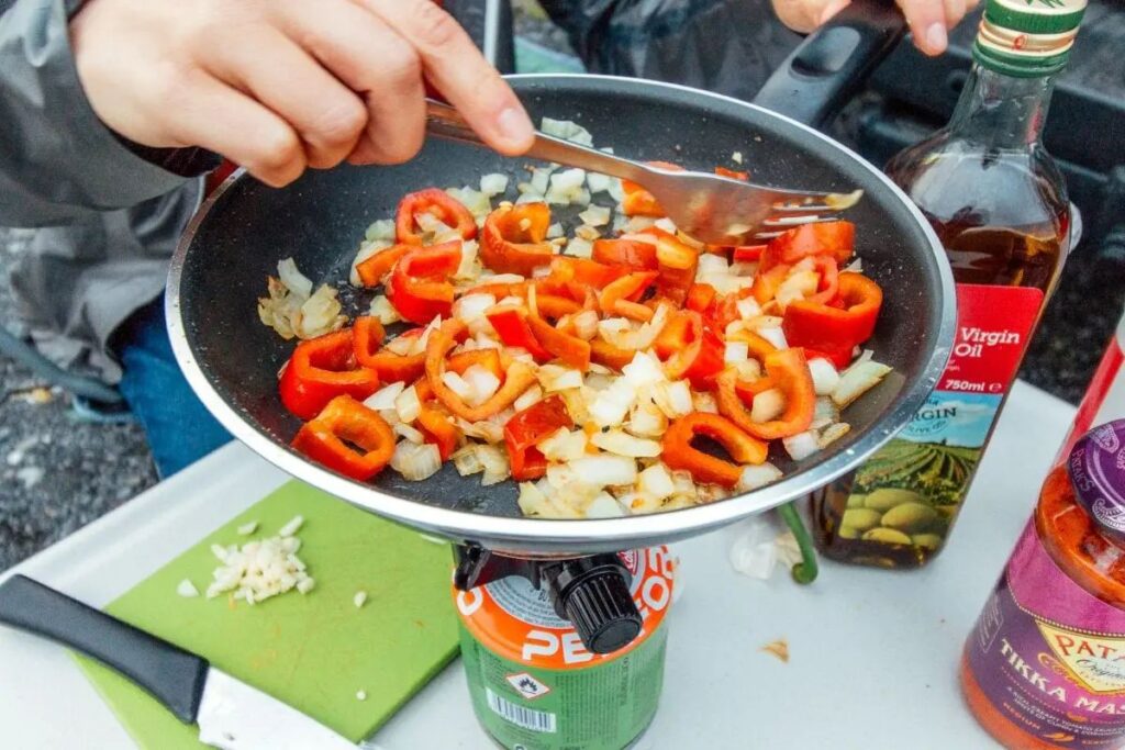 pan with bell pepper and onion