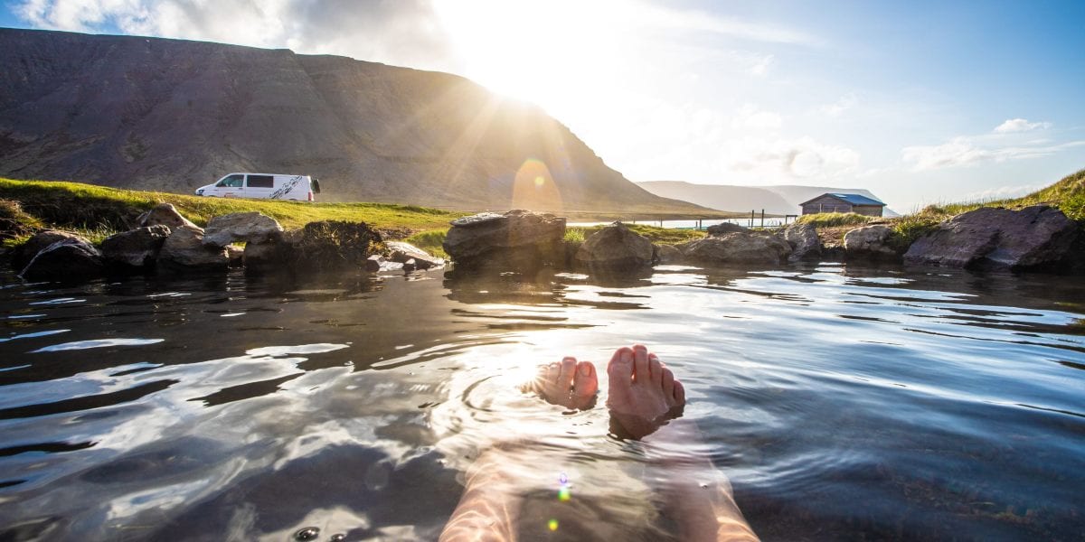 contant geld commentaar Ingang Hot Springs in Iceland - CampEasy