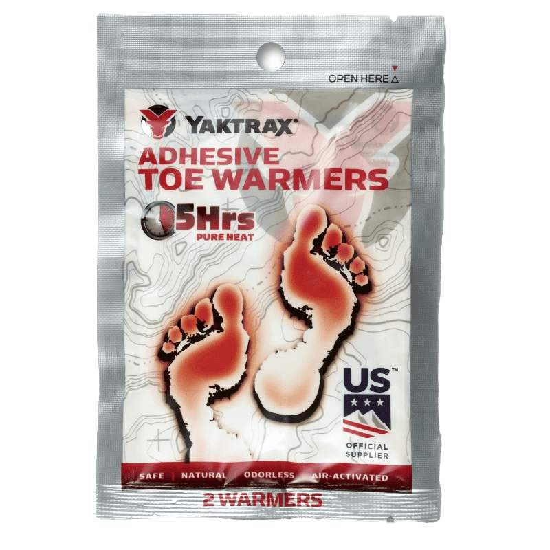 Package of two toe warmers