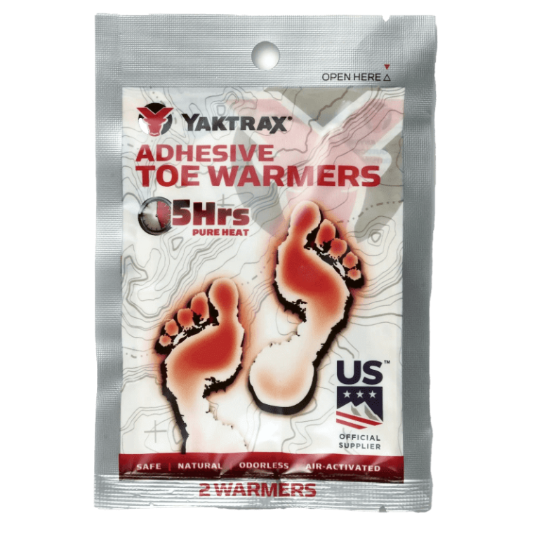 Package of two toe warmers