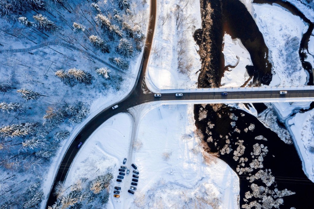 Driving and Road Safety in Iceland