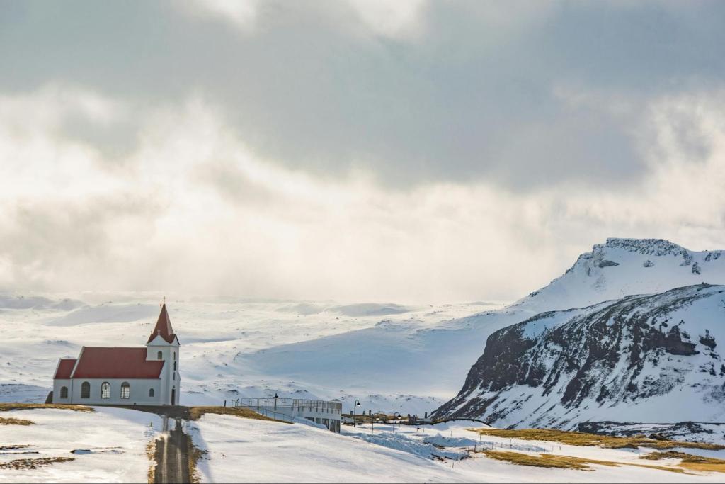 Winter in Iceland Month-by-Month